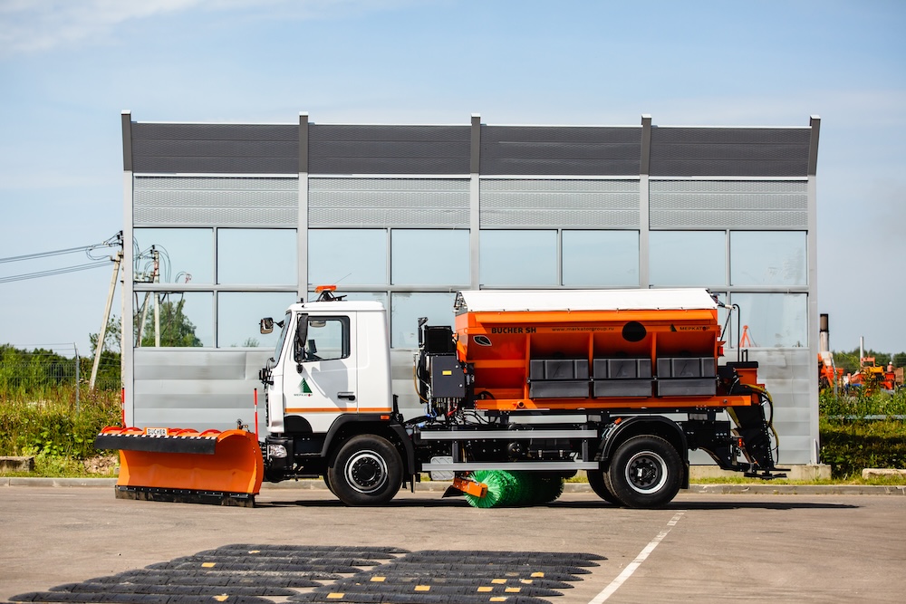 ЭД300МЗ на шасси МАЗ 534025-575-013 (4х2)