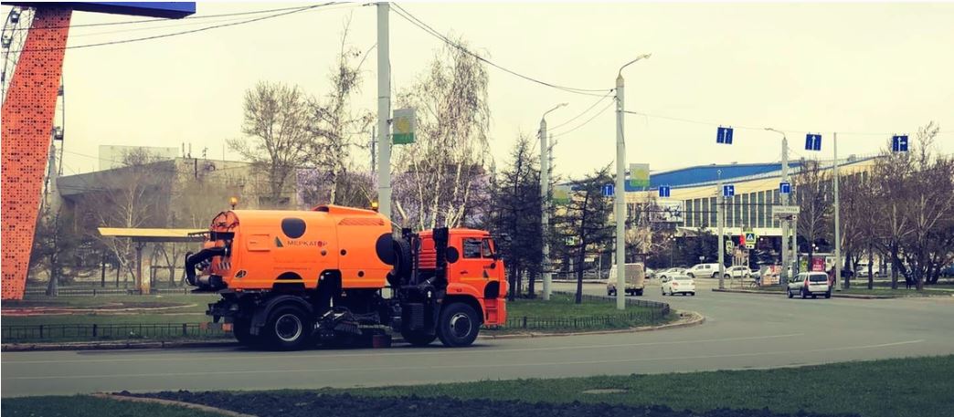 В Челябинск пришла первая в этом году партия дорожных пылесосов