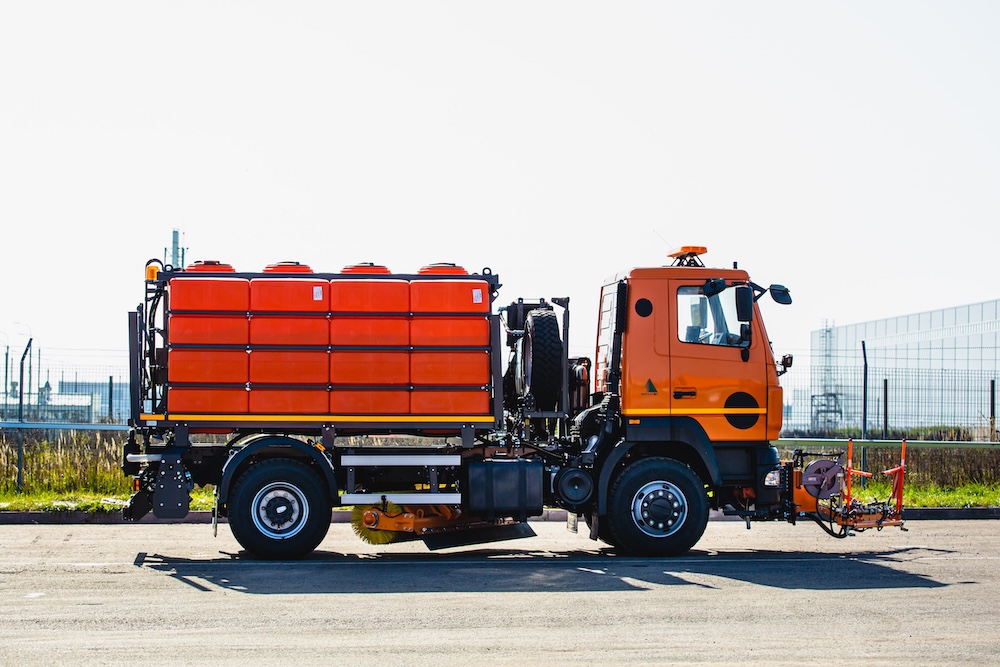 ЭД300МЗ на шасси МАЗ 534025-575-013 (4х2) со стрелой-манипулятором ФММ-600