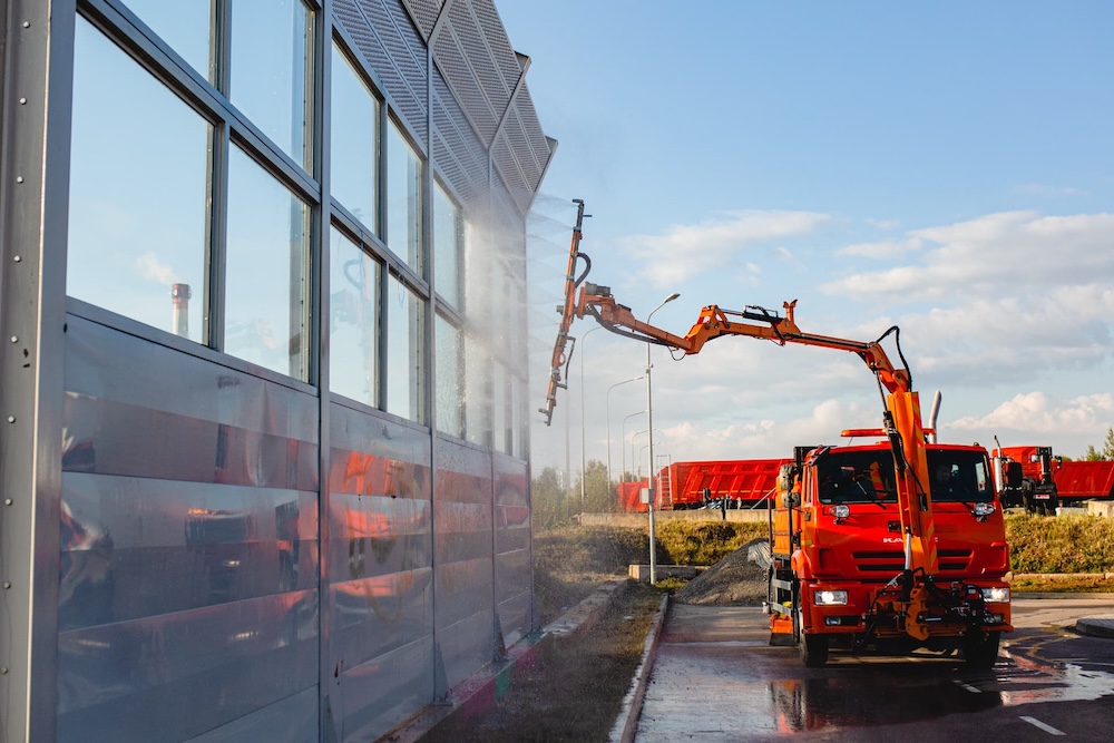 ЭД300МЗ на шасси МАЗ 534025-575-013 (4х2) со стрелой-манипулятором ФММ-600