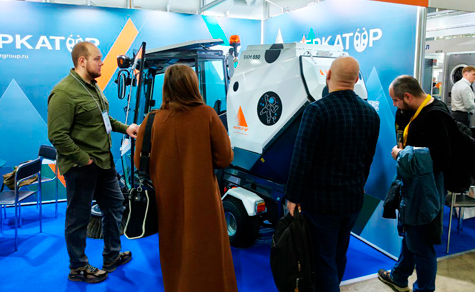 Революционная новинка на выставке CleanExpo – подметально-вакуумная машина ВКМ 550