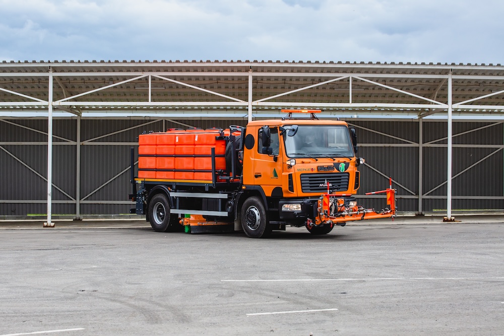 ЭД300МЗ на шасси МАЗ 534025-575-013 (4х2)