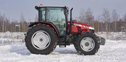 Преимущества коммунальных тракторов для уборки снега