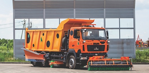 Плужно-щеточная продувочная машина — техника для комплексной уборки территорий