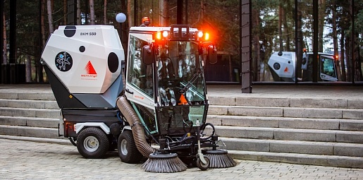 Техника для городской уборки: линейка подметально-вакуумных машин